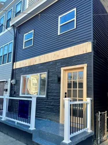 5316 Holmes St, Pittsburgh, PA 15201-2410