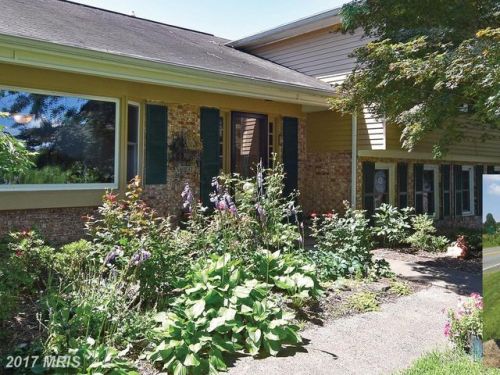 7101 Rogues Rd, Nokesville VA  20181-5821 exterior