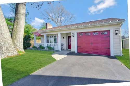 238 Kingston Dr, Panamoka NY  11961-2018 exterior
