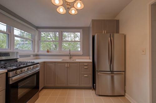 7240 Shannon Rd, Verona PA  15147-2048 exterior