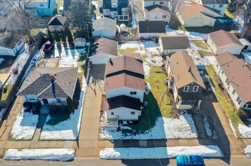 341 Grandview Ave, Menasha WI  54952-2225 exterior