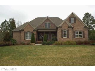 8125 Riesling Dr, Kernersville, NC 27284-6715