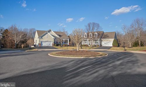 9450 Raith Ct, Bristow VA  20136-3505 exterior