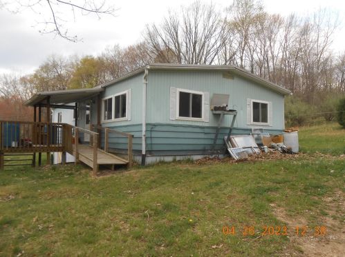 831 Stonetown Rd, Rossiter, PA 15772-9020