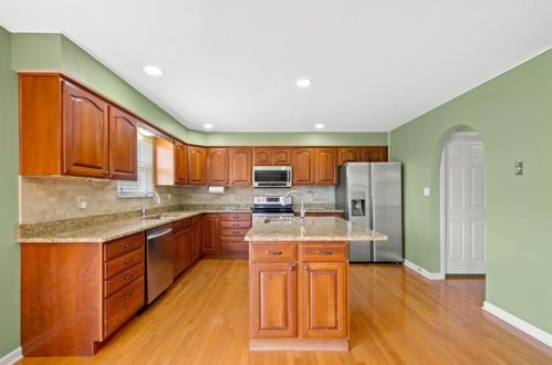 340 Commodore Dr, Mc Donald, PA 15057-2187