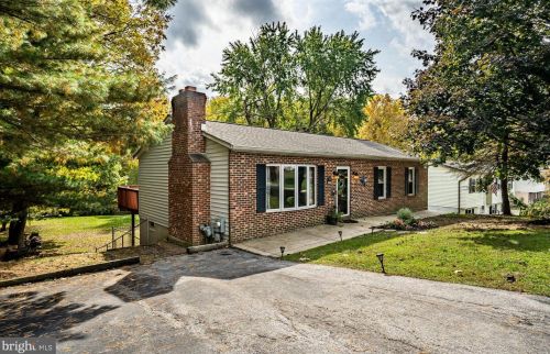 1950 Bergdoll Ave, Boothwyn, PA 19061-2618
