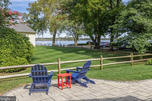 116 Howard St, Riverton NJ  08077-1328 exterior