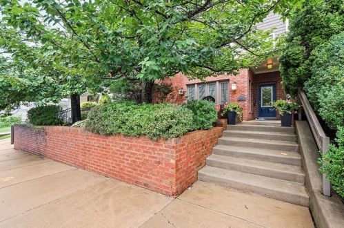 136 Bigham St, Pittsburgh, PA 15211-1462