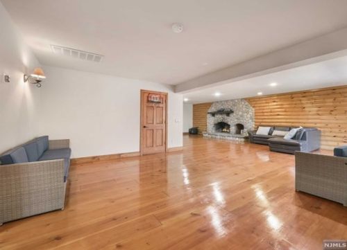 1994 Macopin Rd, West Milford NJ  07480-1932 exterior