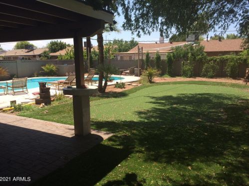 8507 Plz Ave, Scottsdale AZ 85250-6710 exterior