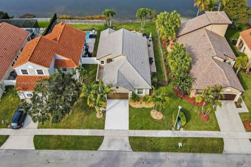 18125 21st St, Hollywood FL  33029-3030 exterior