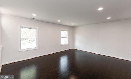 2004 York Dr, Woodbridge VA  22191-2433 exterior