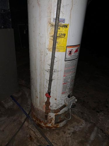 2319 Cherry St, Milwaukee WI  53205-1824 exterior