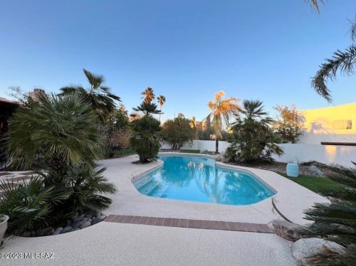 3391 Gray Dove Ct, Tucson, AZ 85742-9011