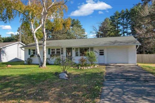 641 Evergreen St, Wautoma, WI 54982-8453