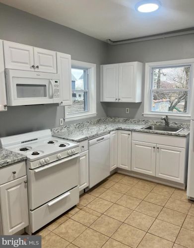 348 Morris St, West Deptford NJ  08096-2631 exterior