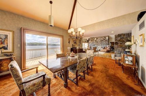 44 Overlook Rd, Rock Hill NY  12775-6208 exterior