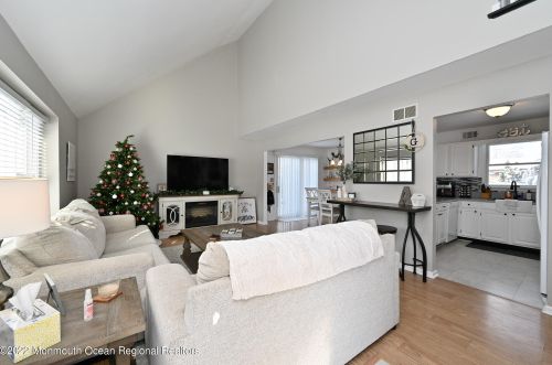 336 Briggs Ave, Lacey NJ  08731-2532 exterior