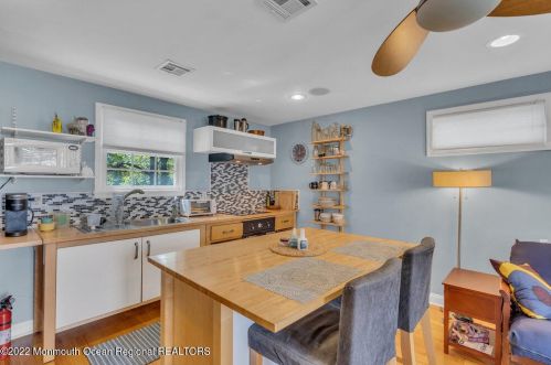 211 Ave, Belmar NJ 07719-2014 exterior