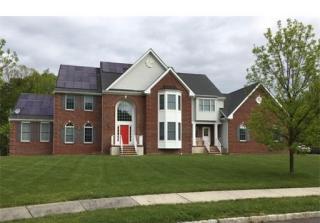 28 Meadowlark Dr, Plainsboro NJ  08536-2057 exterior