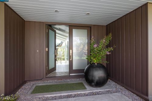 7 Evans Pl, Orinda, CA 94563-3636