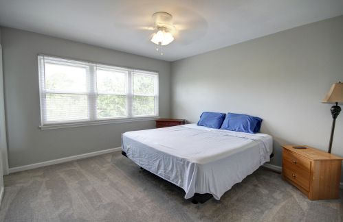 1073 Marsh Court Ln, Mount Pleasant SC  29464-3356 exterior