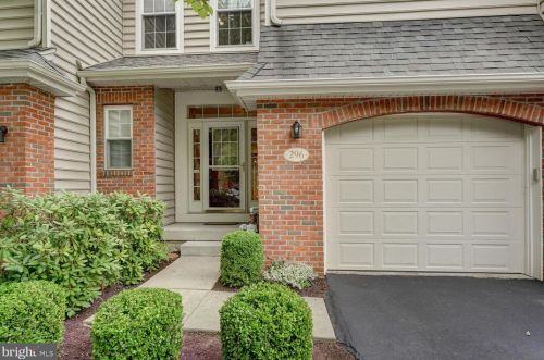 296 Cherry Ln, Kennett Sq PA  19348-4709 exterior