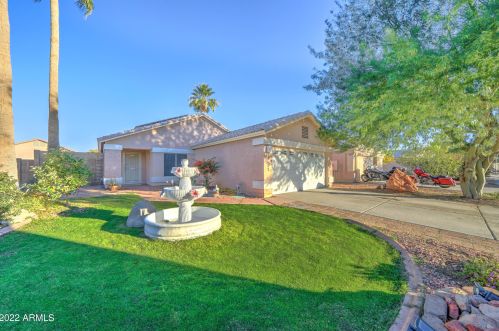 13202 Saguaro Ln, Sun City, AZ 85374-5250
