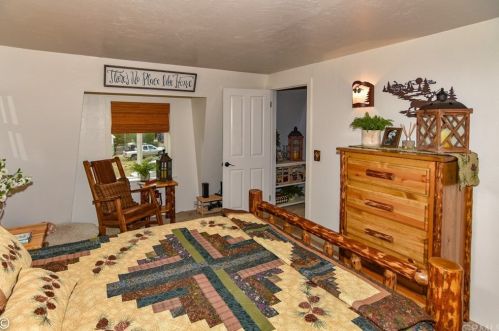 1063 H Ln, Big Bear City CA  92314-9693 exterior