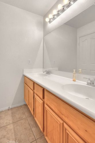 13842 Beech St, Victorville CA  92392-5531 exterior