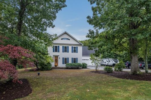 15 Southwinds Rd, Moodus, CT 06469-1248