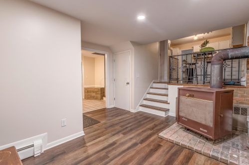 302 Teryl Dr, Mount Vernon OH  43050-2938 exterior