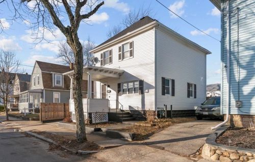 271 Northup St, Providence, RI 02905-4214