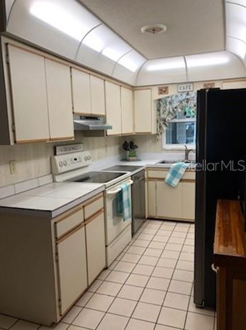 2260 Lois Ave, Arcadia FL  34266-6464 exterior