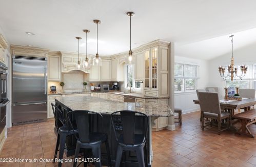 162 Borden Rd, Middletown NJ  07748-3050 exterior