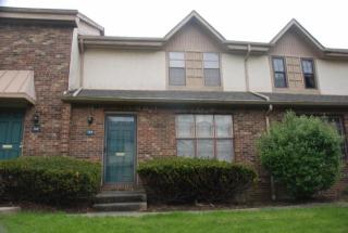 106 Stornoway Dr, Columbus, OH 43213-2102