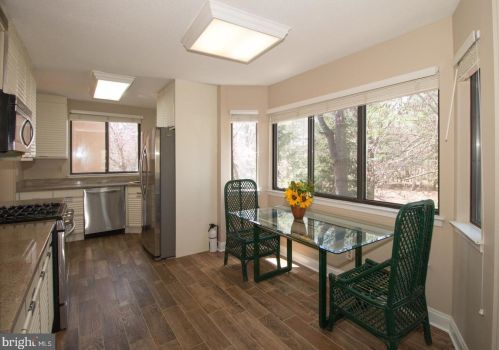 501 Sayre Dr, Princeton NJ  08540-5855 exterior