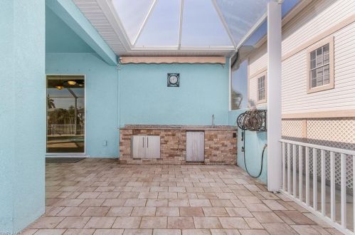 3592 Ruby Ave, Saint James City FL  33956-2208 exterior