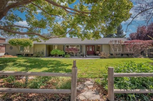 10620 La Corte Ln, Gilroy, CA 95020-9245