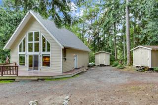 6119 Ponderosa Blvd, Hansville, WA 98340-7734