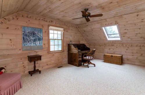 34 Atherton Ln, Amherst NH  03031-3066 exterior