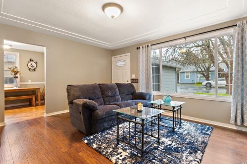 9 El Bonito Way, Benicia CA  94510-2214 exterior