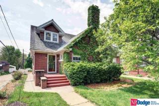 6013 Pacific St, Omaha NE  68154-2900 exterior