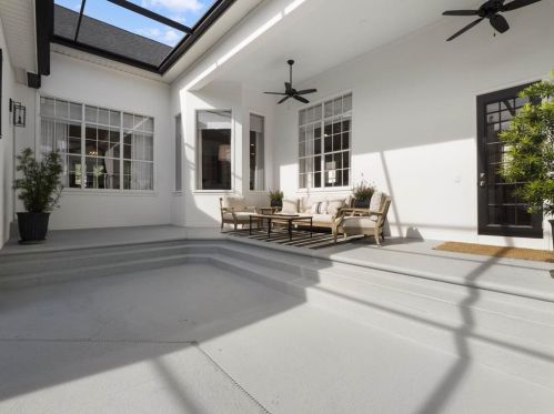 1070 Nash Dr, Kissimmee FL  34747-4319 exterior