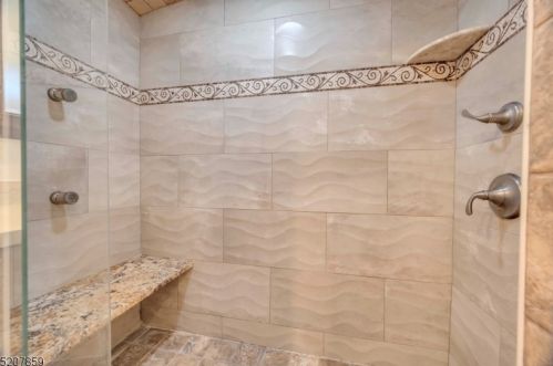 16 Maple Pkwy, Sparta NJ  07871-2011 exterior