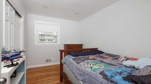 2212 Jersey Ave, Scotch Plains NJ  07076-4618 exterior