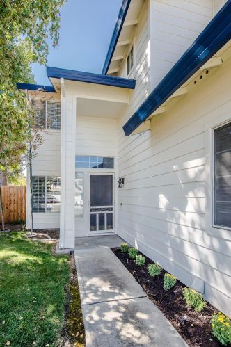 1000 Arlington Cir, Woodland, CA 95695-2877