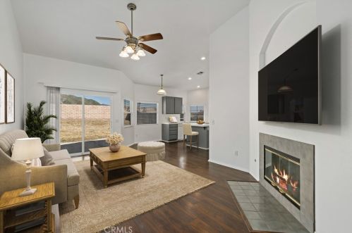1635 Western Village Dr, San Jacinto CA  92583-6302 exterior