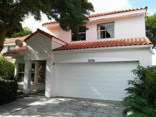 3230 37th Ave, Hollywood, FL 33021-1349