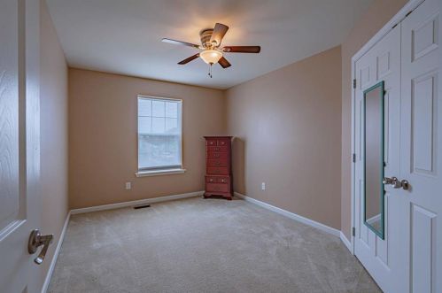 1105 Monarch Ln, Breinigsville PA  18031-9321 exterior